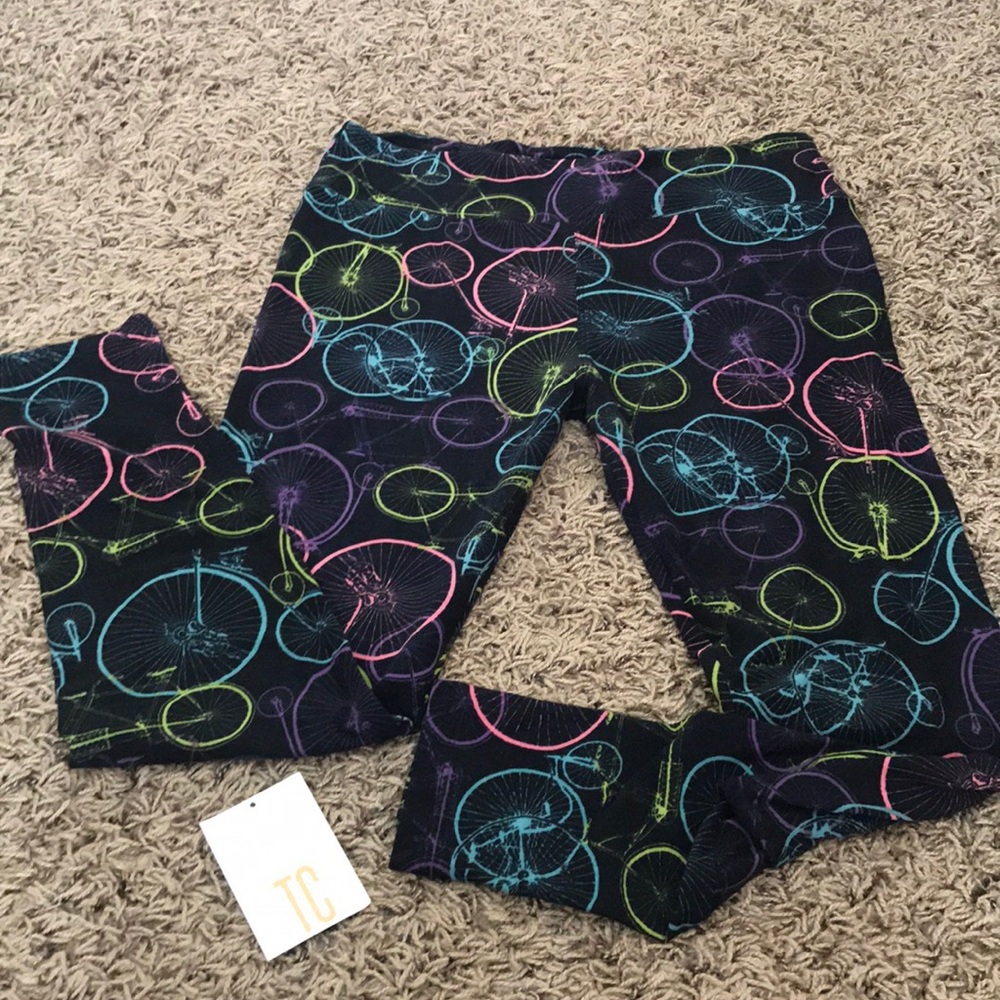 NWOT LuLaRoe TC Bicycle Leggings